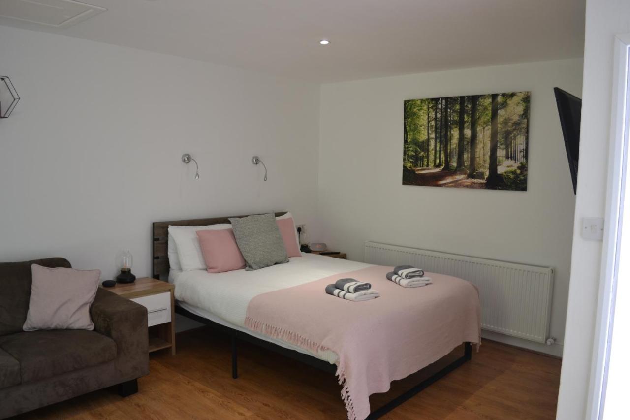 Number 2, Lytton Tree Lodge, Reydon, Southwold Apartment *