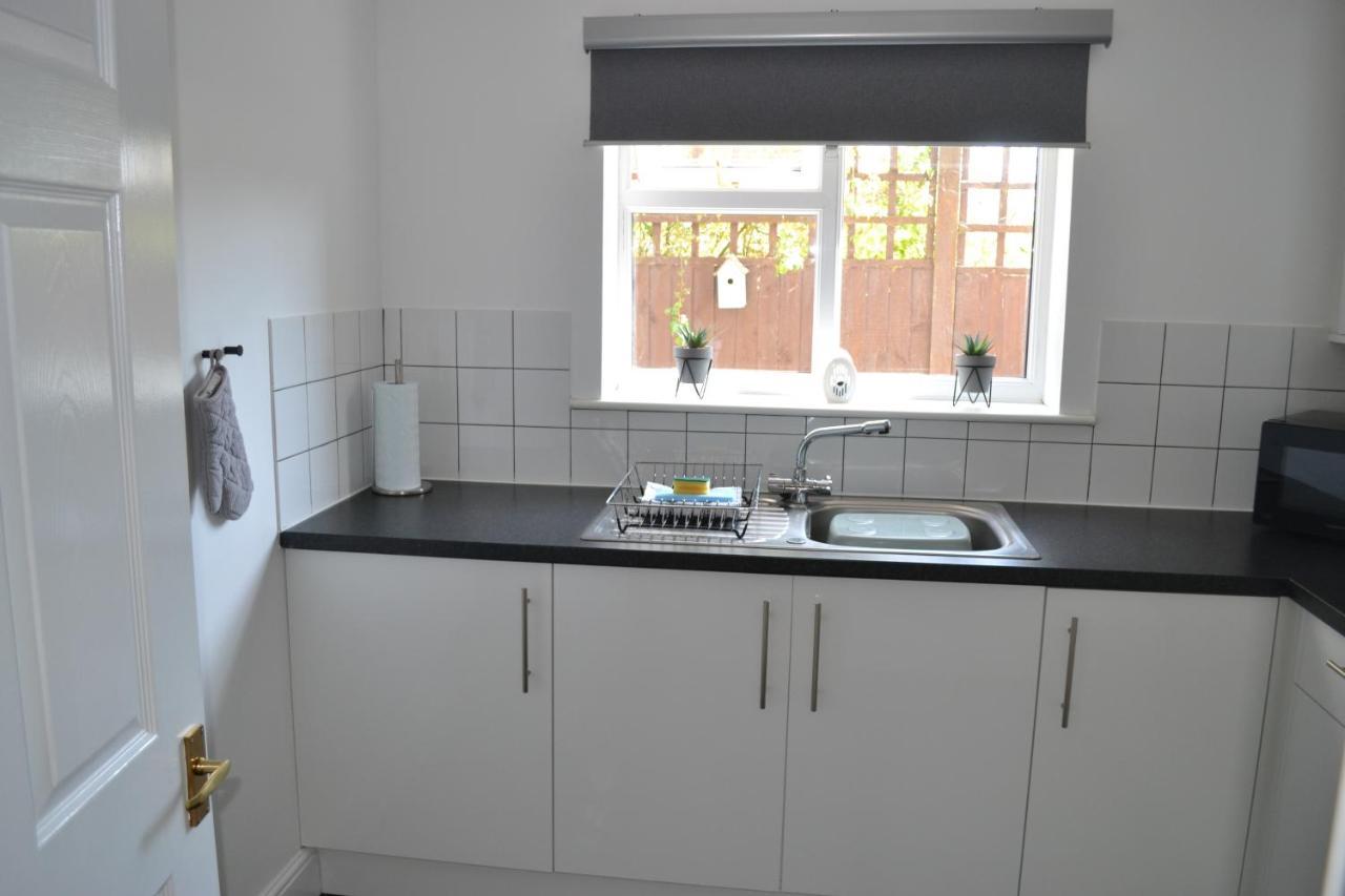 Number 2, Lytton Tree Lodge, Reydon, Southwold *