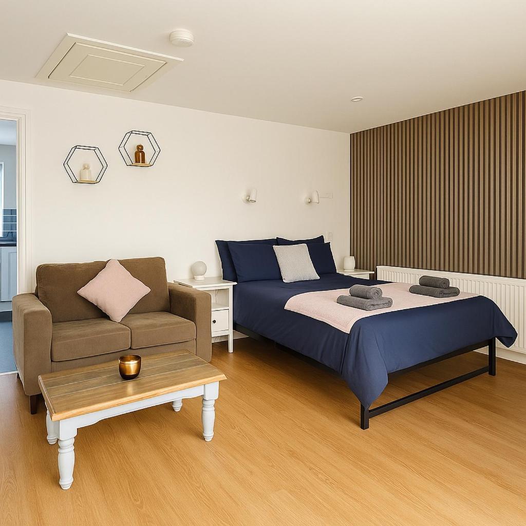 Number 2, Lytton Tree Lodge, Reydon, Southwold *