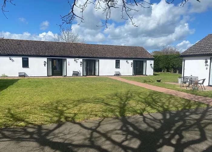 Number 2, Lytton Tree Lodge, Reydon, Southwold